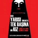 Gece Yarısı Sokakta Tek Başına Bir Kız